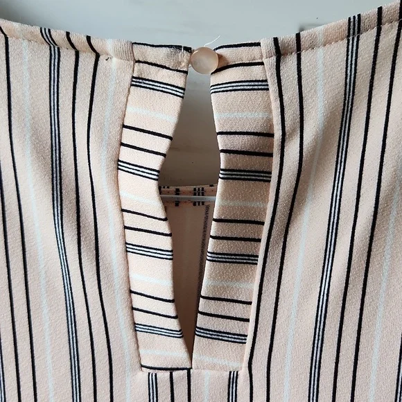 Adrianna Papell Striped Flutter Sleeve Blouse Size L Color Peach - Picture 6 of 7